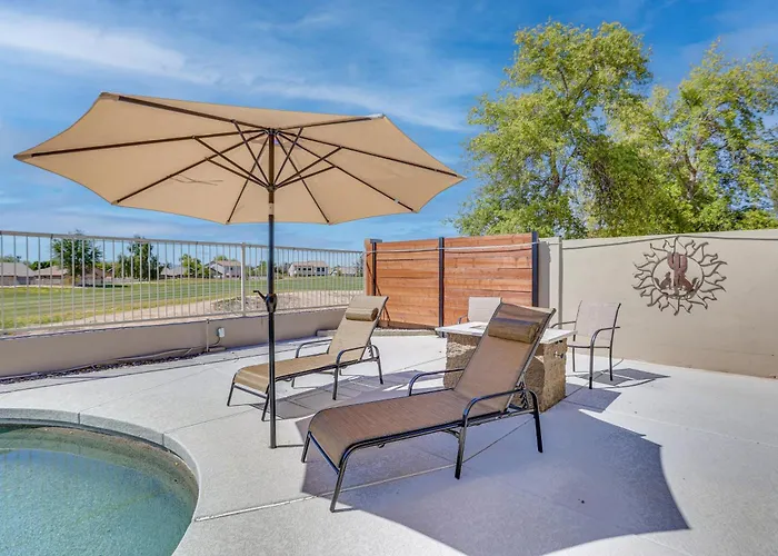 Holiday home Coldwater Golf Course Getaway In Avondale!